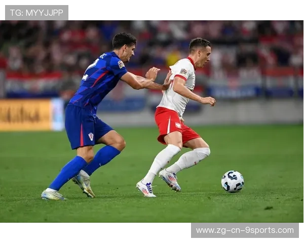 足球新闻报道：最新足球资讯，一手掌握，最新的足球新闻