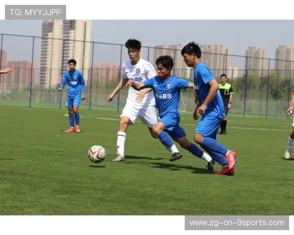 一线队与青训合练,教练称这是“未来战略的一环” 一线队与青训合练,教练称这是“未来战略的一环”